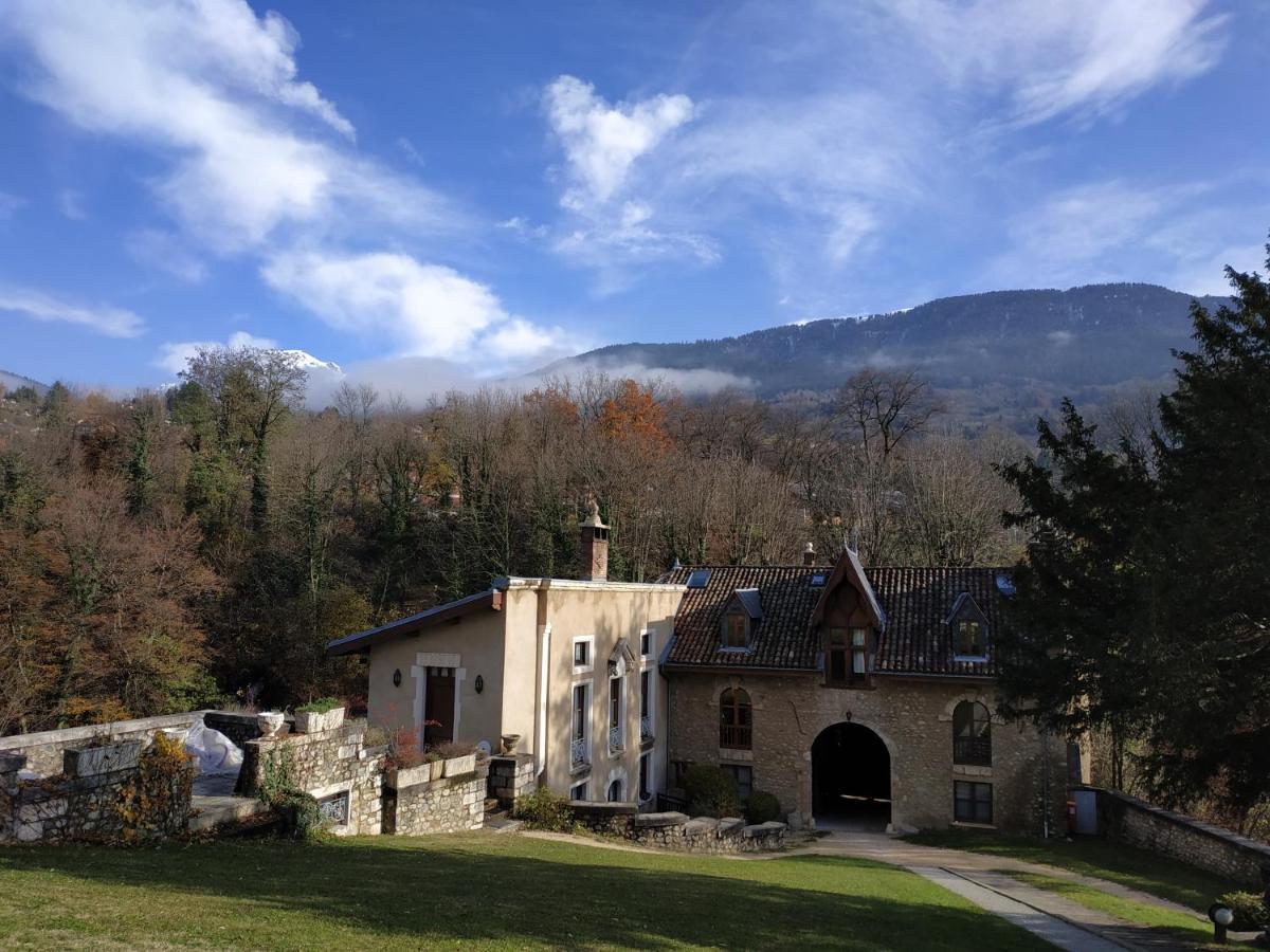 Appartement Chateau Uriage-Chamrousse Saint-Martin-d'Uriage Exterior photo