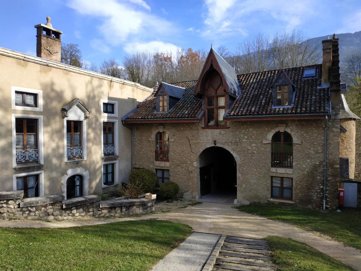 Appartement Chateau Uriage-Chamrousse Saint-Martin-d'Uriage Exterior photo